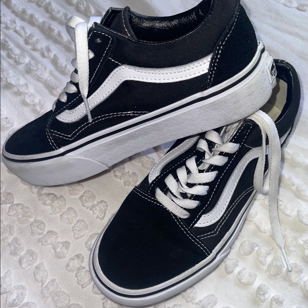Black Old Skool Platform Vans